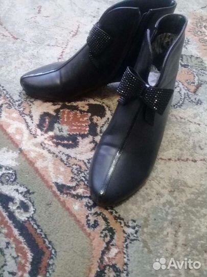 Ботинки женские
