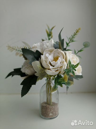 Декоративный букет в стекле 