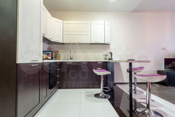 3-к. квартира, 80 м², 14/15 эт.