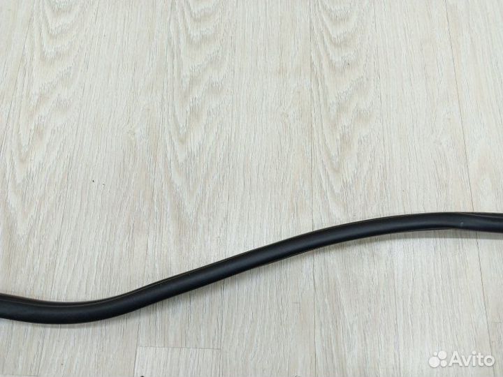 Уплотнитель проема двери задний правый Hyundai