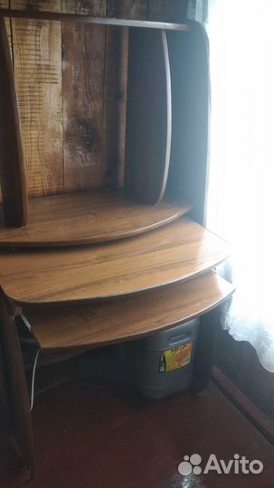 Компьютерный стол