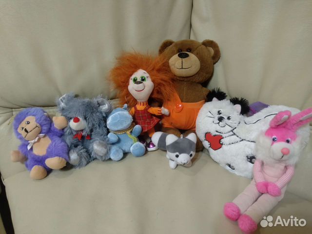 Мягкие игрушки, куклы, солдатики
