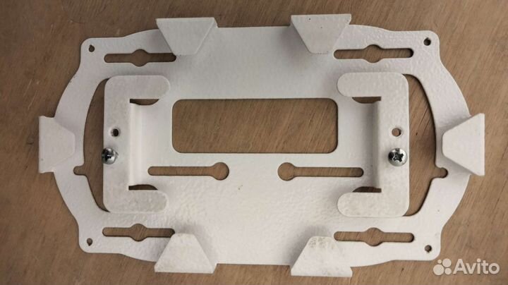 Крепление для Wi-Fi роутера Gpon МГТС ZTE zxhn 670