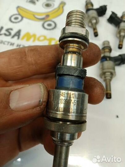 Форсунка топливная Porsche Panamera 970 M48.40 4