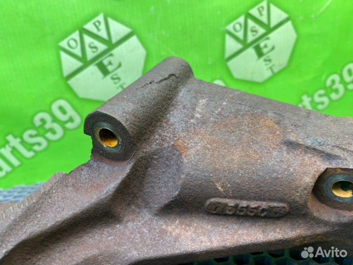 Кронштейн двигателя Mazda Mpv LW5W GY-DE 2.5 2001