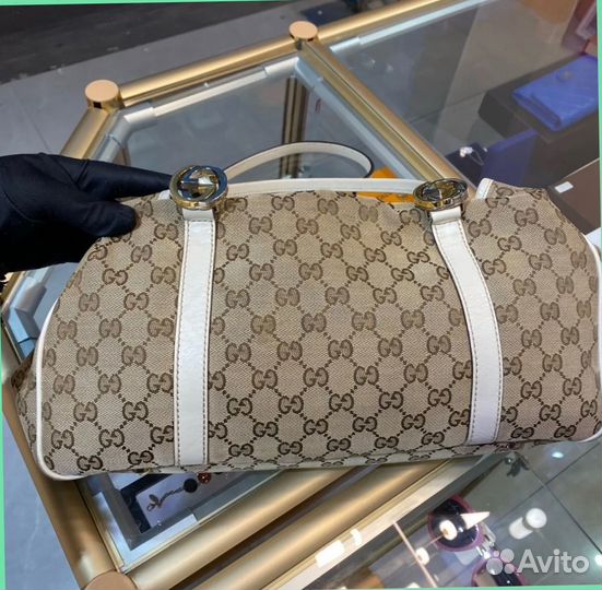Сумка с ручками от gucci GG