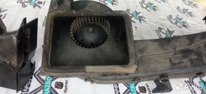 Отопитель салона в сборе Volkswagen Golf-2