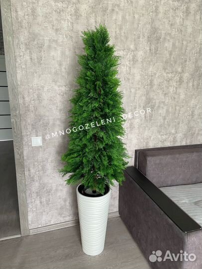 Искусственная туя