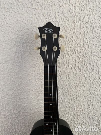 Укулеле Tutti