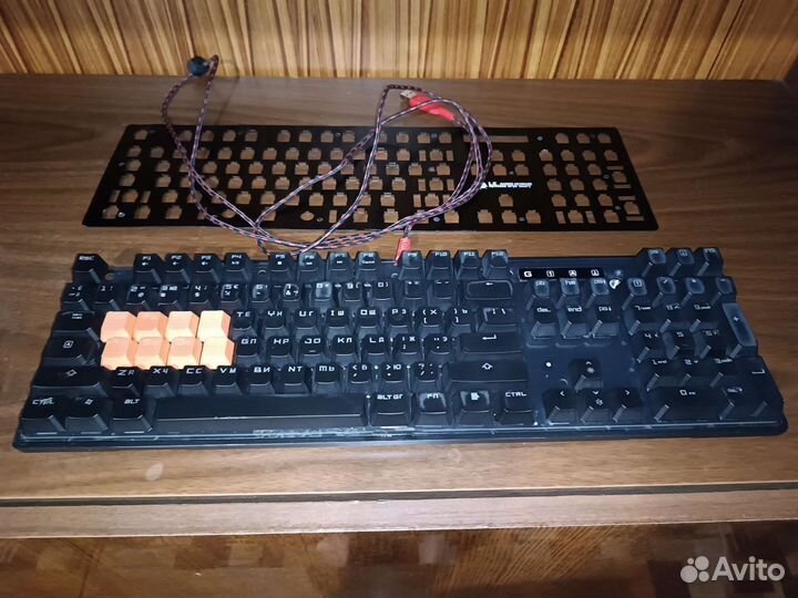 Игровая механическая клавиатура