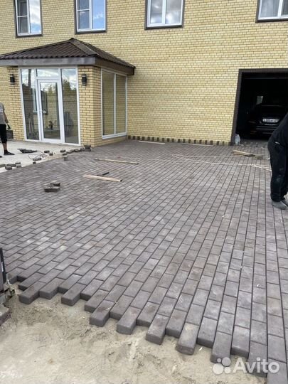 Укладка тротуарной плитки