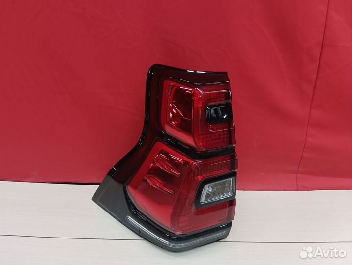 Фонарь левый Toyota Prado 150 2009