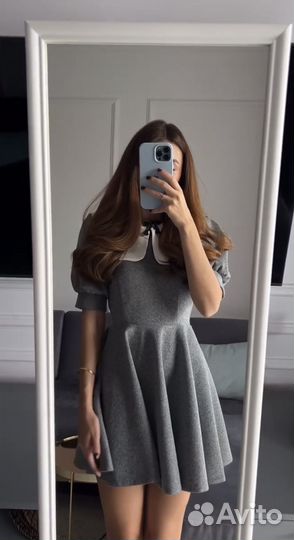 Платье с воротничком Ivina