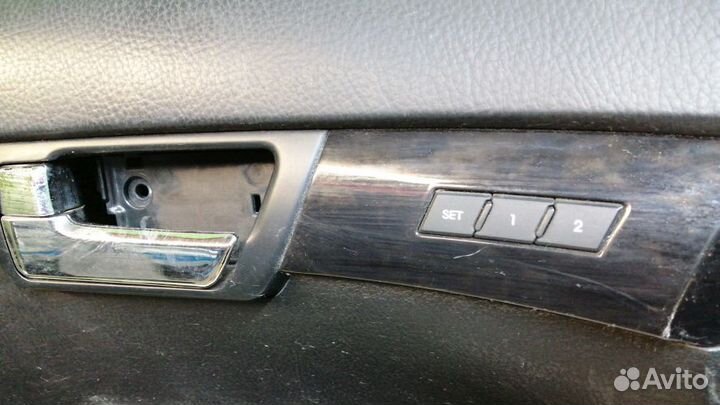 Обшивка двери Kia Mohave Левая Передняя