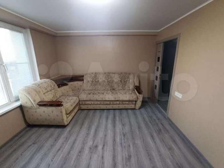 2-к. квартира, 50 м², 4/9 эт.