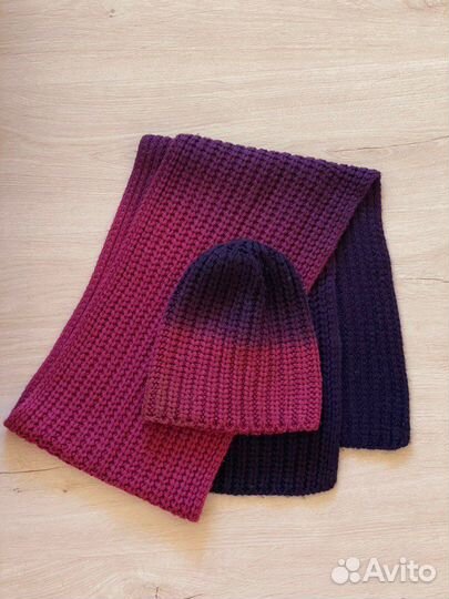 Шапка с шарфом женская