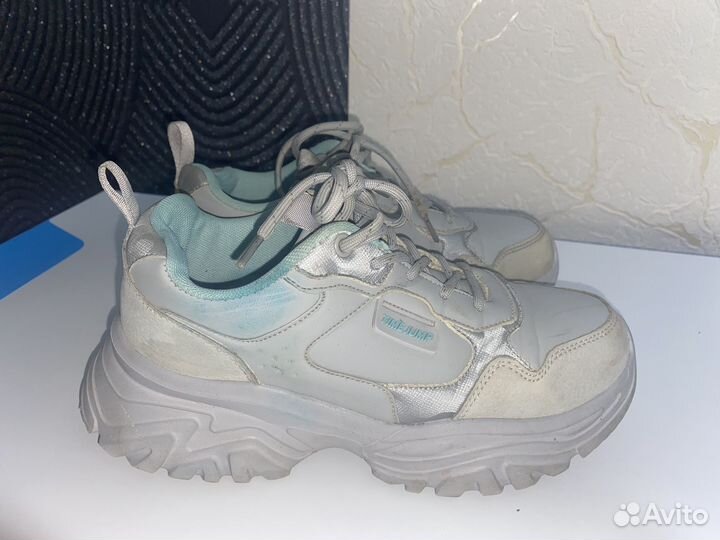 Кроссовки для девочки 36 размер