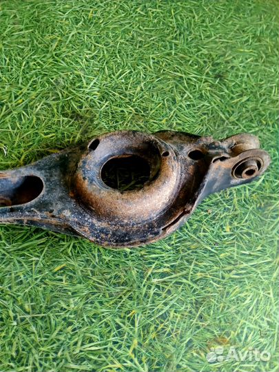 Рычаг задний правый нижний для Форд Фокус 1 2003г