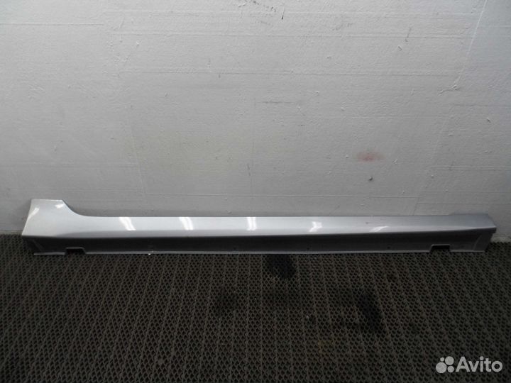 Б/У Порог пластиковый правый 87754C2000