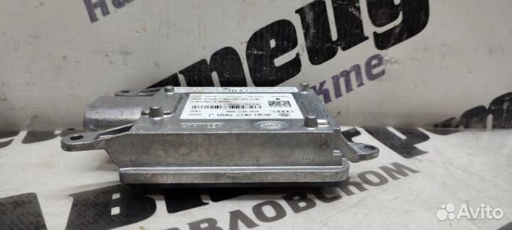 Радар ассистента смены полосы движения правый Audi