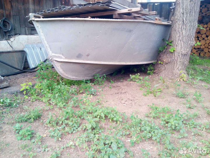 Продаю лодку прогресс 2 с мотором вихрь20