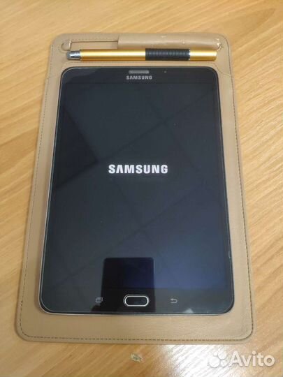 Samsung SM-T715 (LTE 8