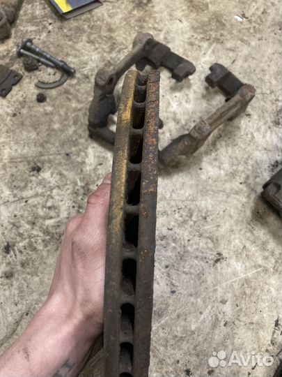 Передние супорта ауди а1