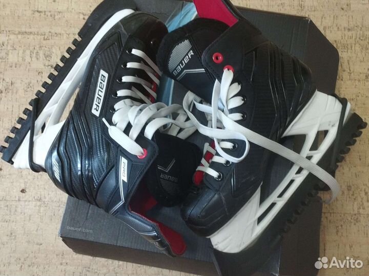 Коньки хоккейные bauer