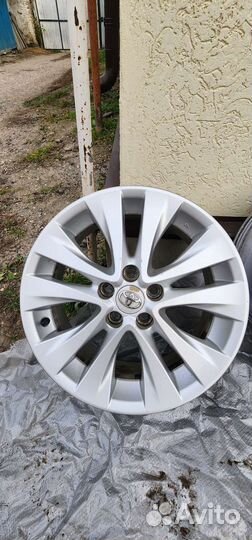 Диски r18 Toyota заводские, оригинальные,литые