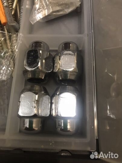 Колесные гайки hyundai