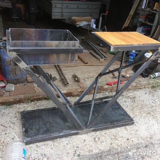 Мангал со столиком