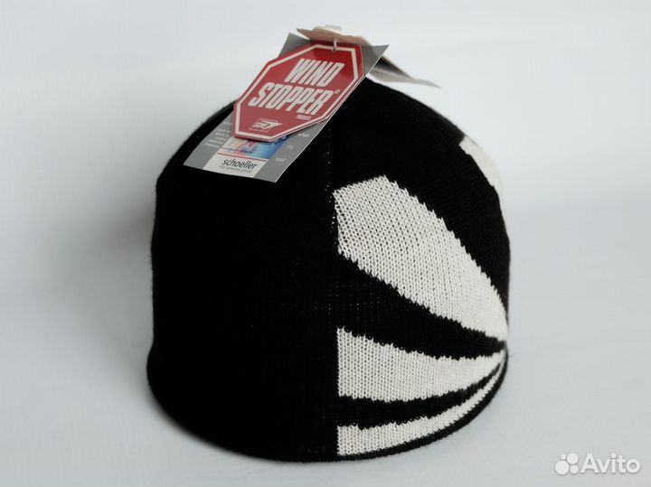 Классическая спортивная шапка 