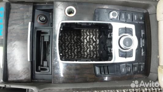 Подлокотник центральный audi Q7 (MUK25IX01)