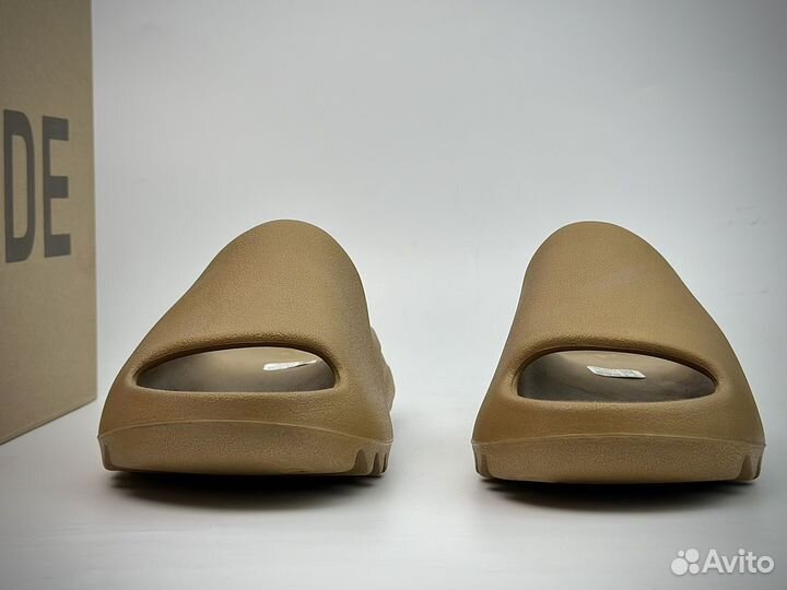 Тапочки Adidas Yeezy Slide 