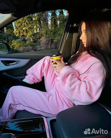 Костюм женский