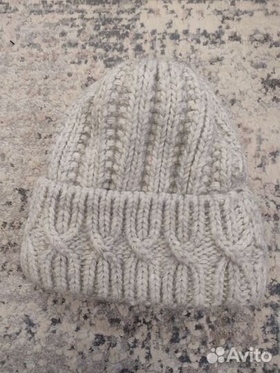 Шапка женская вязаная