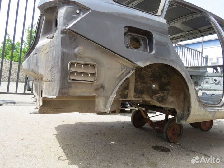 Крыло заднее правое четверть LADA Vesta