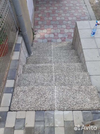 Отделка крыльца
