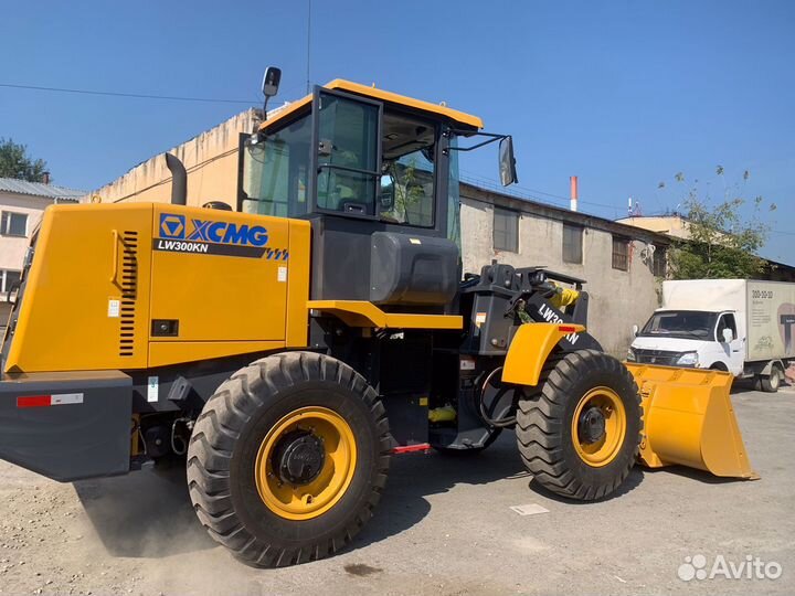 Фронтальный погрузчик XCMG LW300KN, 2023