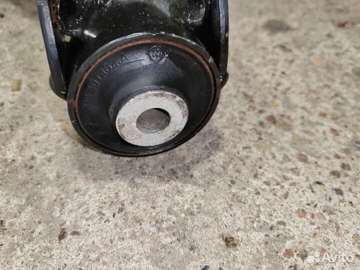 Рычаг передний правый Volkswagen Amarok рест. 2018