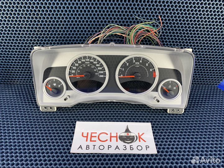 Приборная панель приборка щиток Jeep Patriot