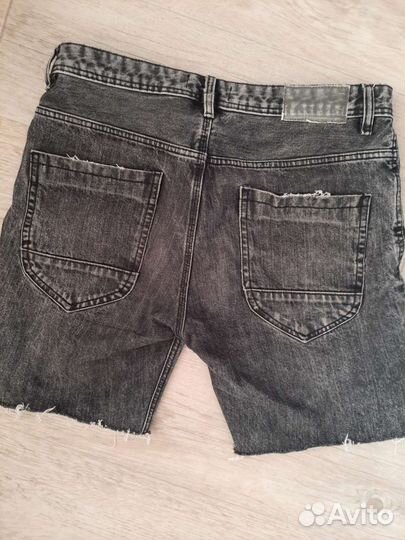 Мужские джинсовые шорты Bershka