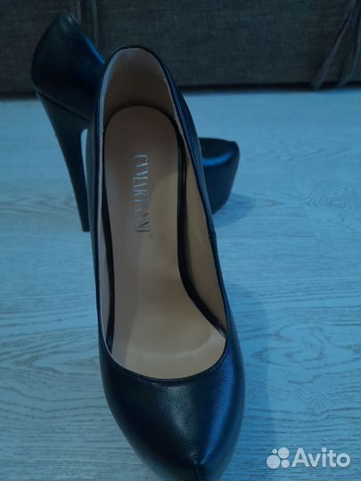 Туфли женские 35 размер черные