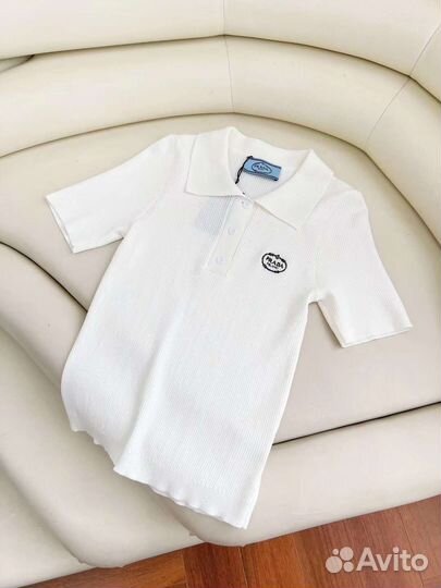 Футболка Prada