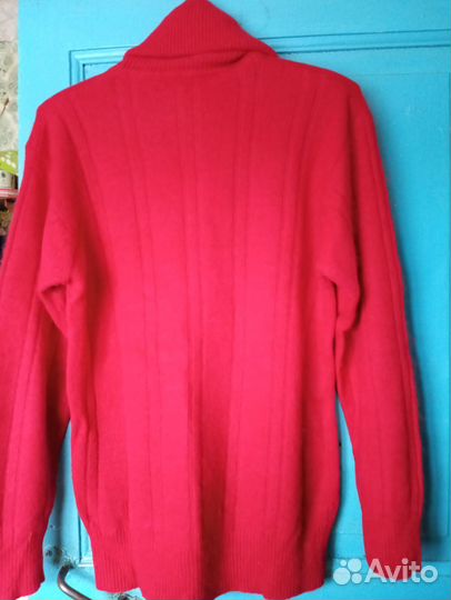 Свитер из ангоры размер 46-48, замеры на фото