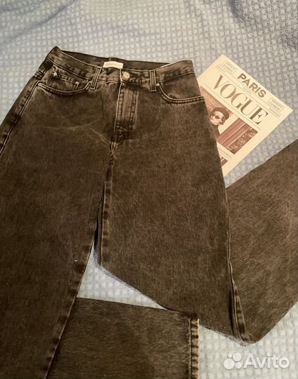 Джинсы широкие