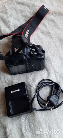Фотоаппарат canon 1000d
