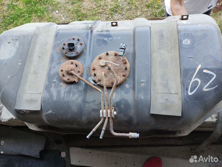 Основной топливный бак Toyota Land Cruiser Prado