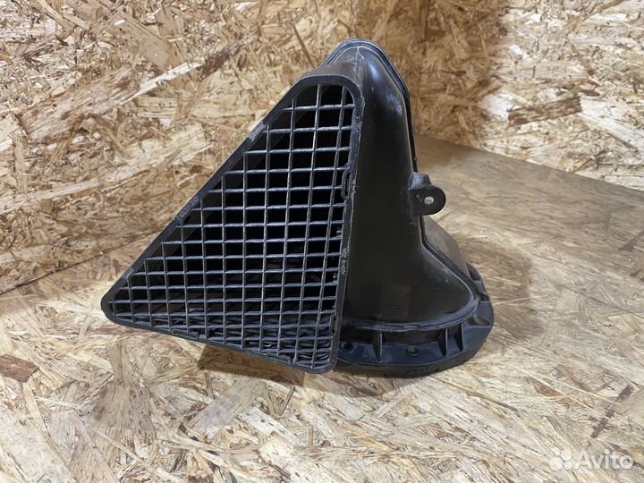 Воздухозаборник VW Touareg GP 03-10