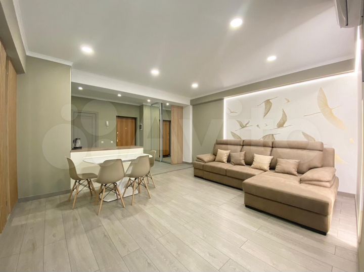 2-к. квартира, 57 м², 2/5 эт.